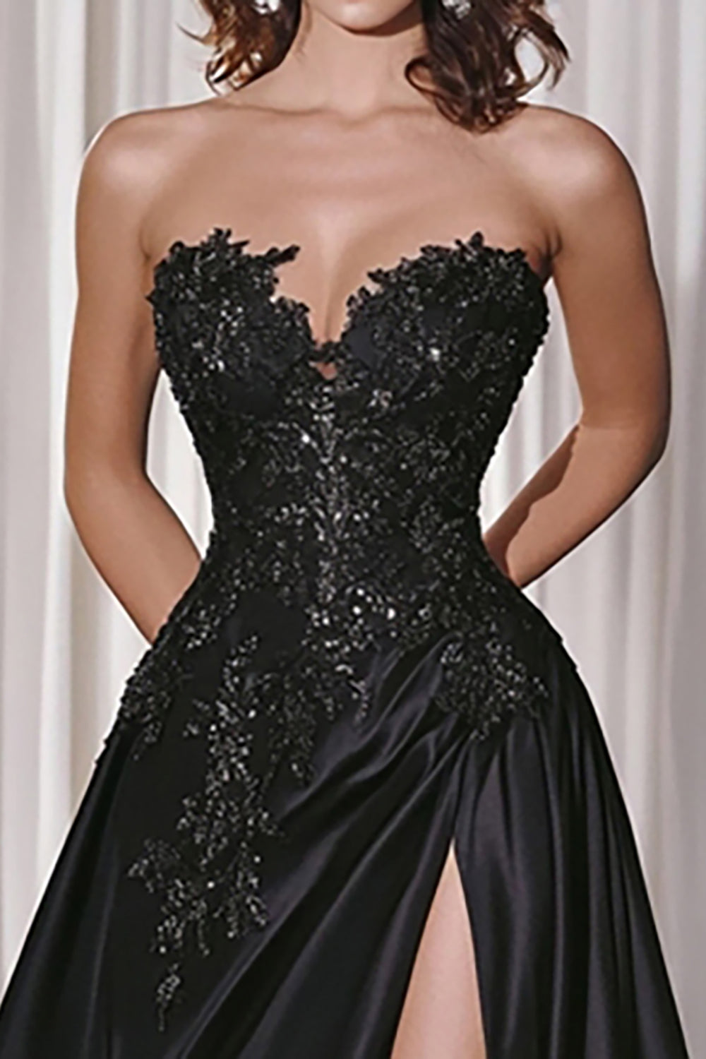 Black A-Line Satin Sweetheart Long Prom Dress with Lace Appliques