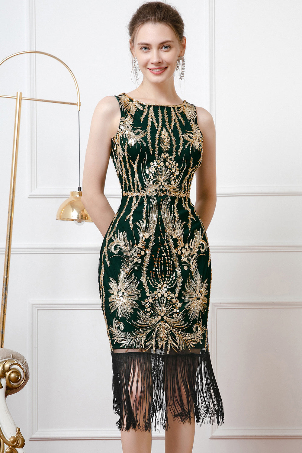 Sparkly Black Golden Sheath Boat Neck Fringed 1920s Dress