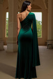 Dark Green Velvet One Shoulder Long Sleeve Holiday Party Dress With Slit