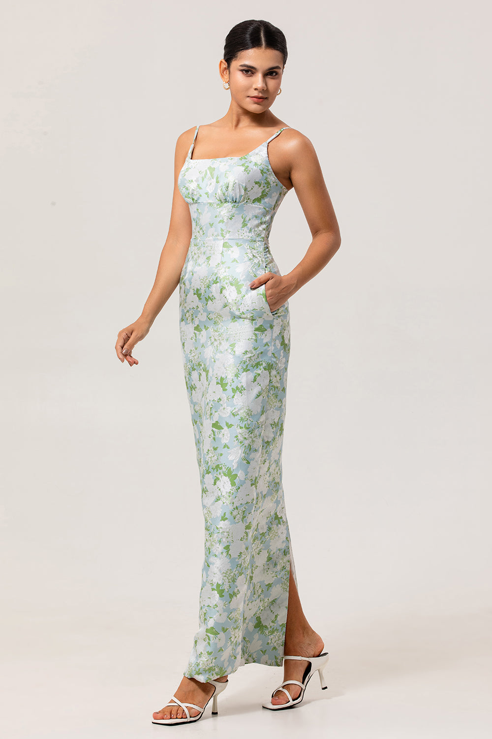 Blue White Floral Spaghetti Straps Printed Sheath Bridesmaid Dress