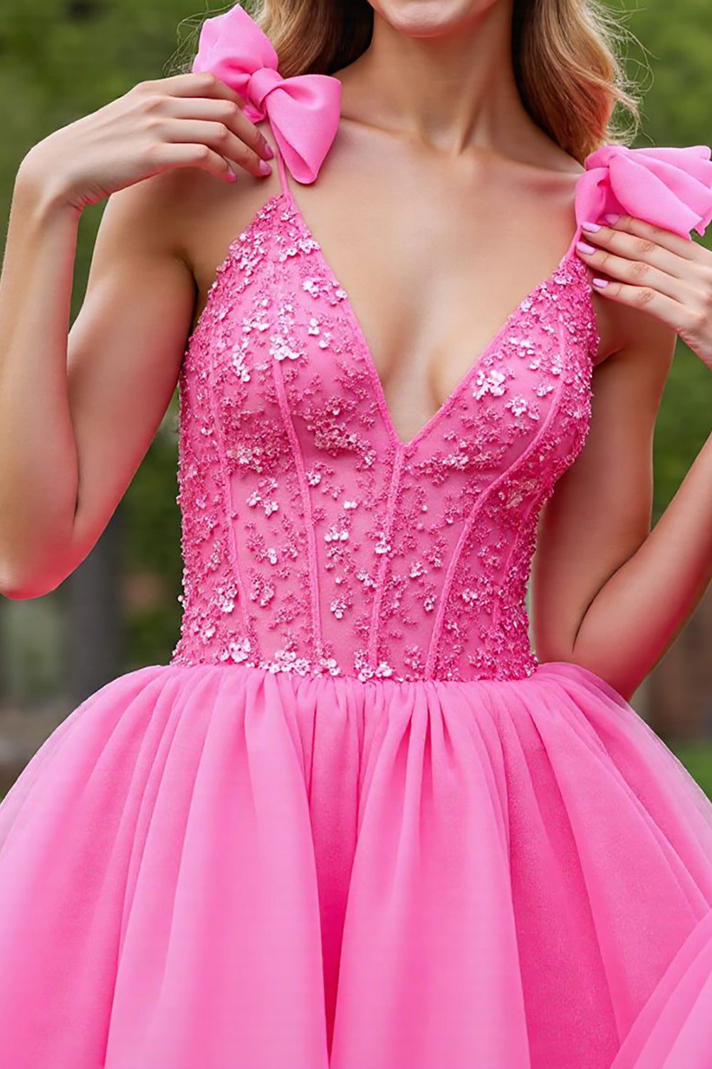 Deep V-Neck Corset Lilac Tulle Short Prom Dress with Appliques
