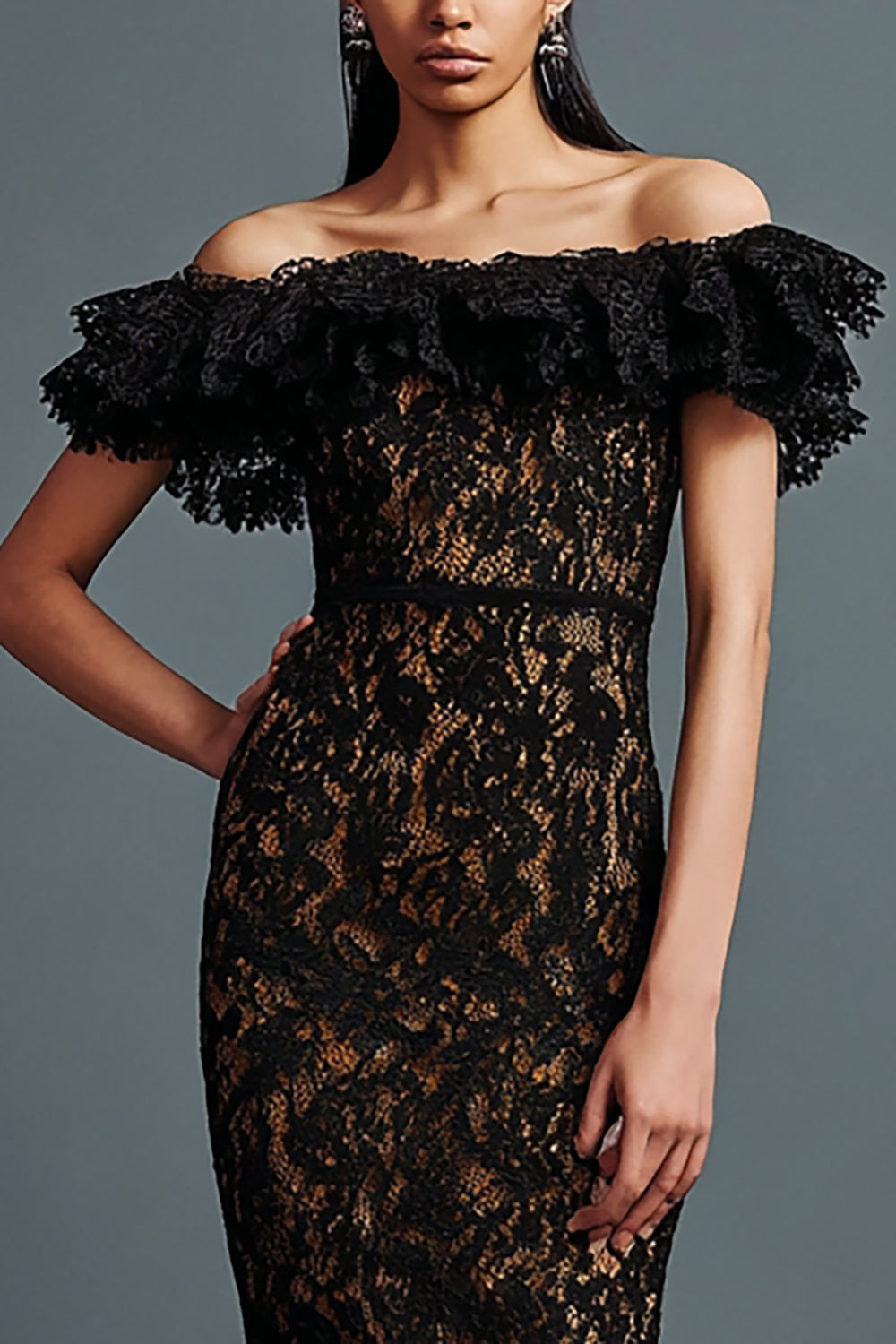 Black Lace Ruffled Sheath Long Formal Dress