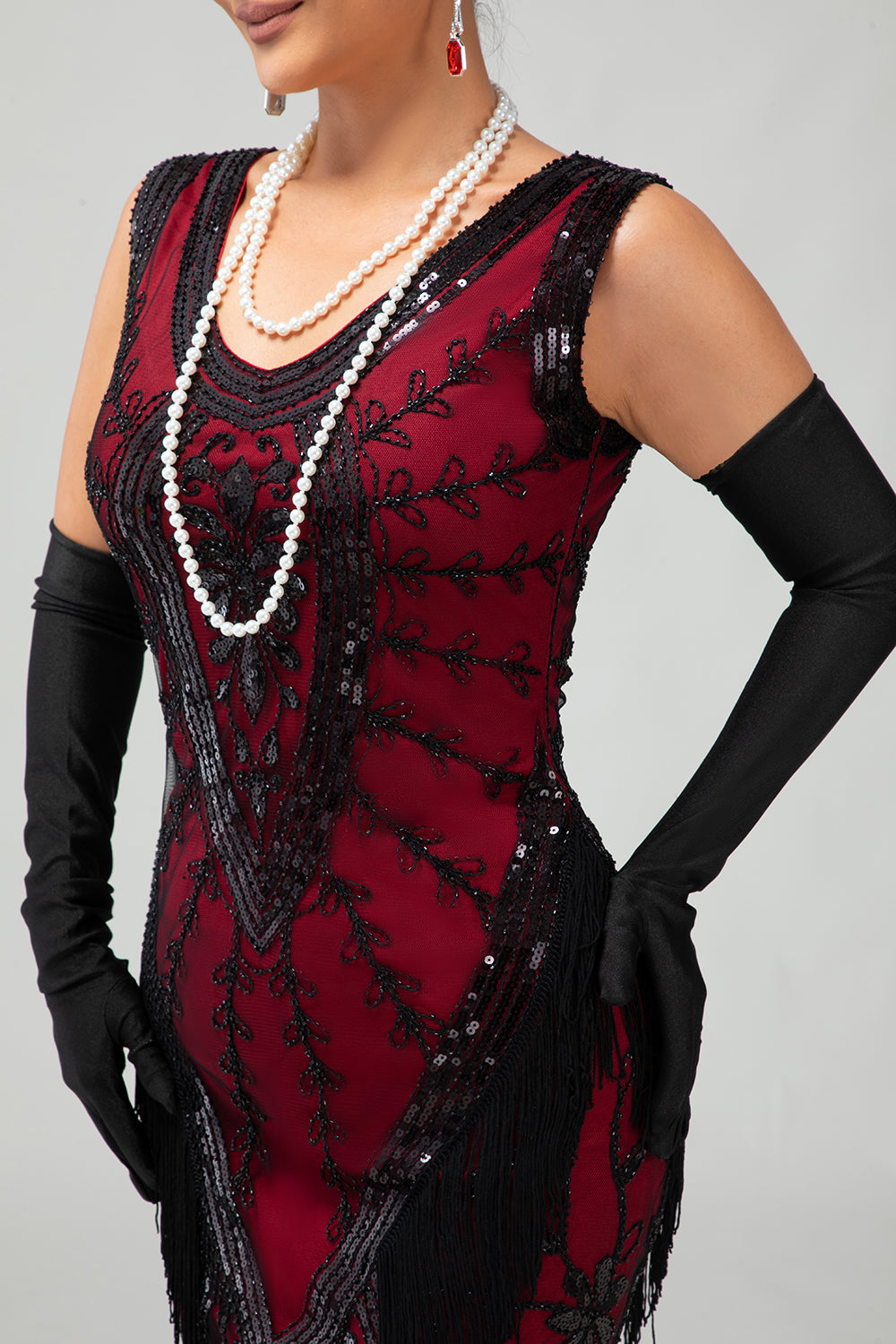 Fringed Black Red Sequin 1920s Dress with 5-Piece Accessory Set