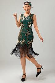 Green Golden Sequin V Neck Bodycon 1920s Flapper Dress with Tassles