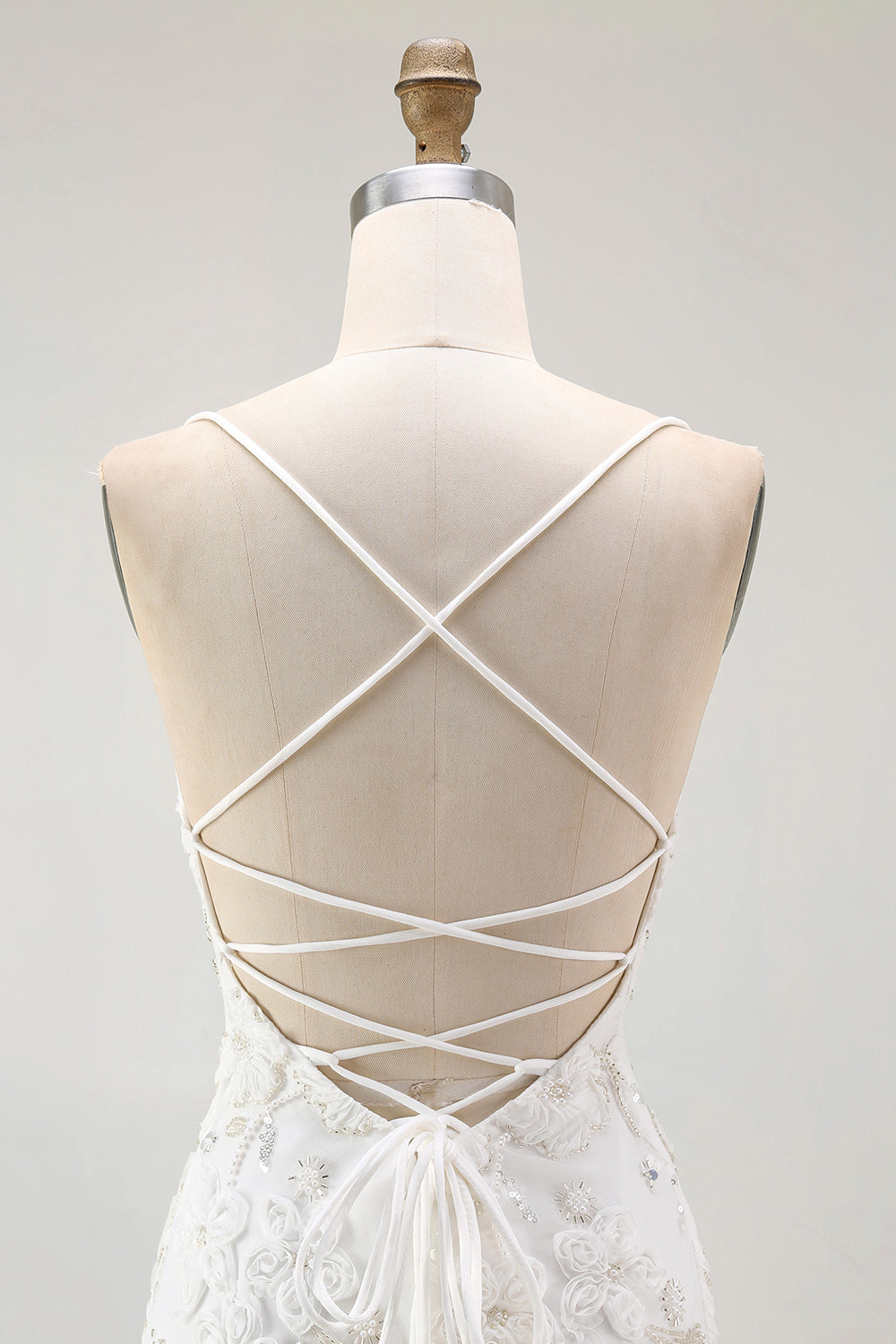White Bodycon Spaghetti Straps Appliqued Cocktail Dress with Slit