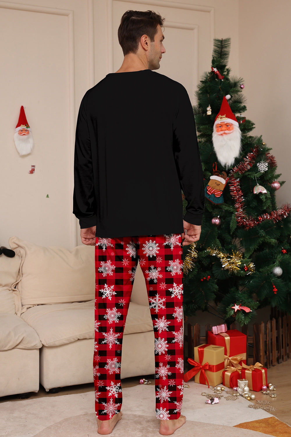 Black Red Reindeer Snowflake Print Christmas Family Matching Pajamas Set
