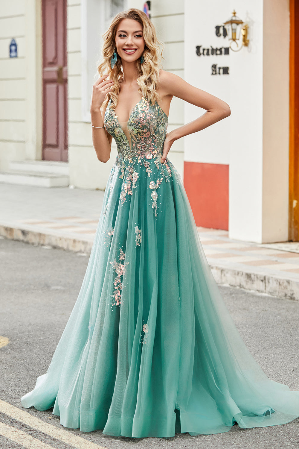 Green A-Line Spaghetti Straps Long Prom Dress With Sparkly Sequin Appliques