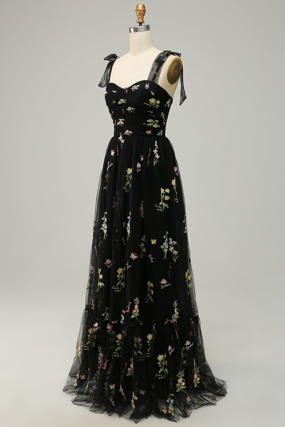 Green Long Prom Dress With Embroidery