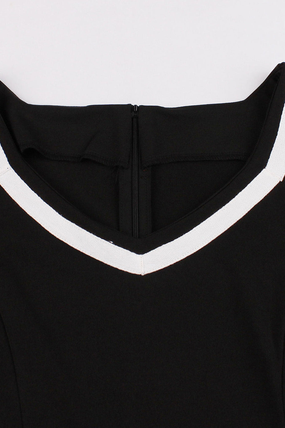 V Neck Short Sleeves Black 1950s Dress With Belt