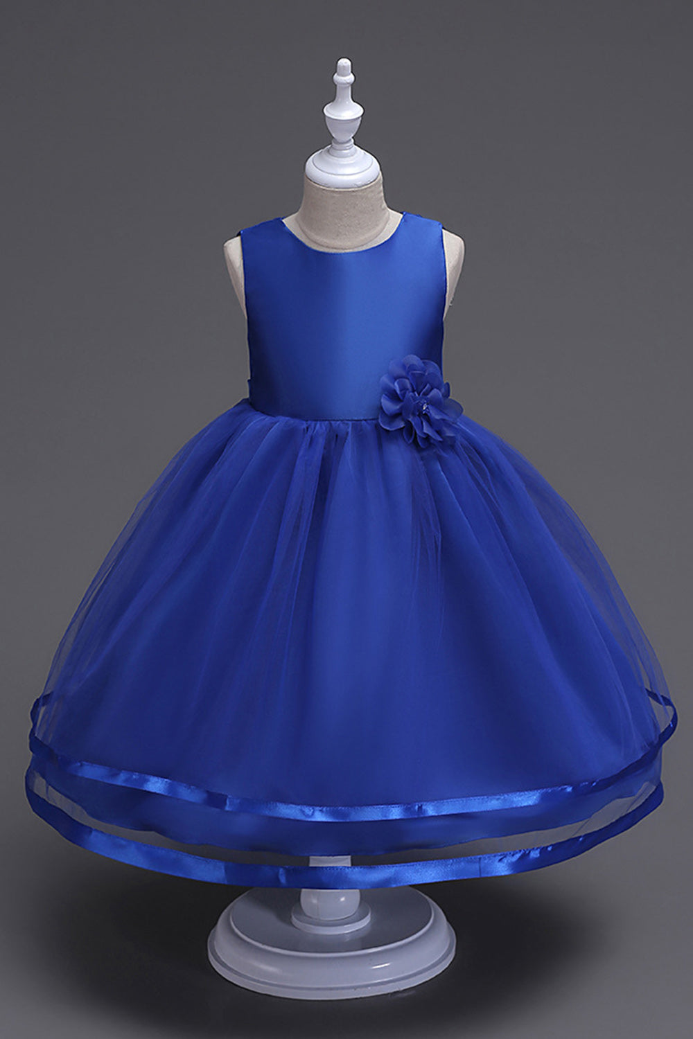 Boat Neck Tulle White Girls Dresses with Bow