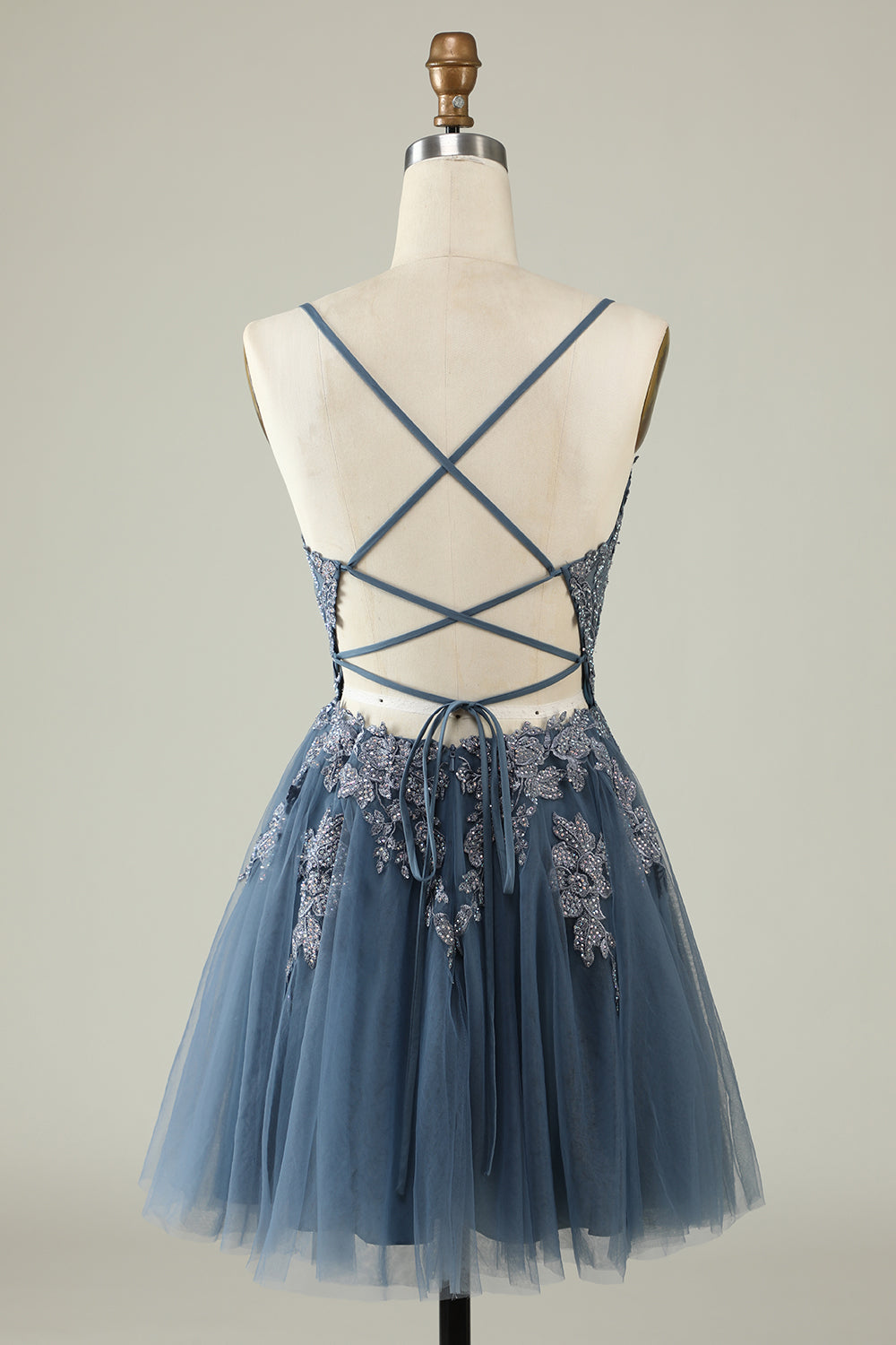 A Line Spaghetti Straps Light Purple Short Graduation Dress with Appliques