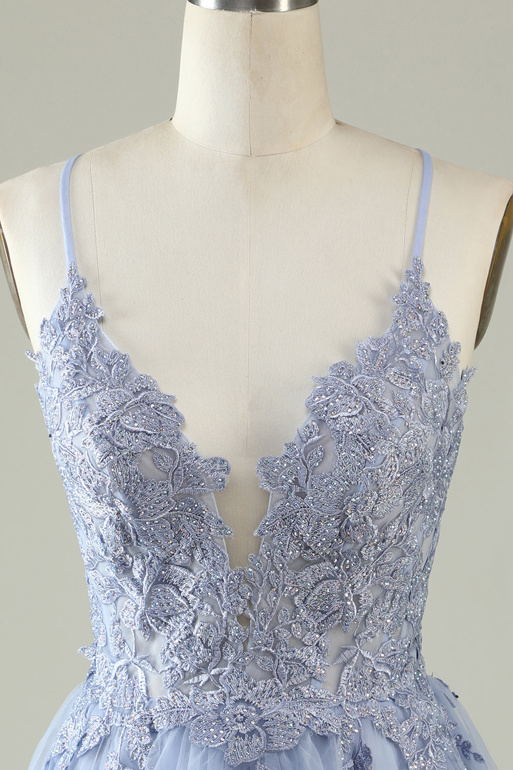 A Line Spaghetti Straps Light Purple Short Graduation Dress with Appliques