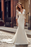 Mermaid V-Neck Ivory Lace Appliqued Court Train Weddig Dress