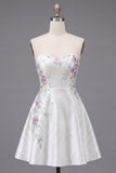 A-Line Sweetheart White Floral Short Prom Dress with Beading