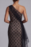Black Plaid One Shoulder Mermaid Long Mother Of the Bride Dress with Ruffles