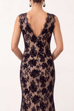 Black Mermaid V-Neck Lace Long Formal Dress