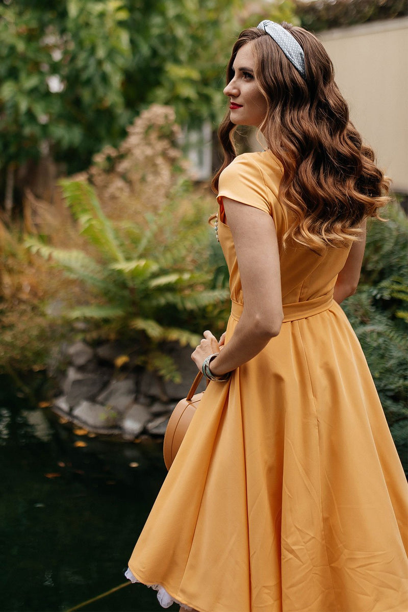 Load image into Gallery viewer, Round Neck Yellow Vintage Dress with Button