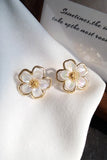 White Flowers Earrings