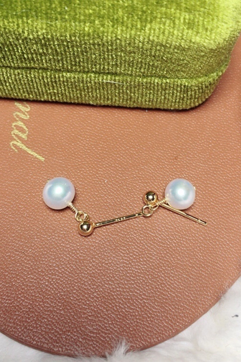 Load image into Gallery viewer, Freshwater Pearl Stud Earrings Vintage
