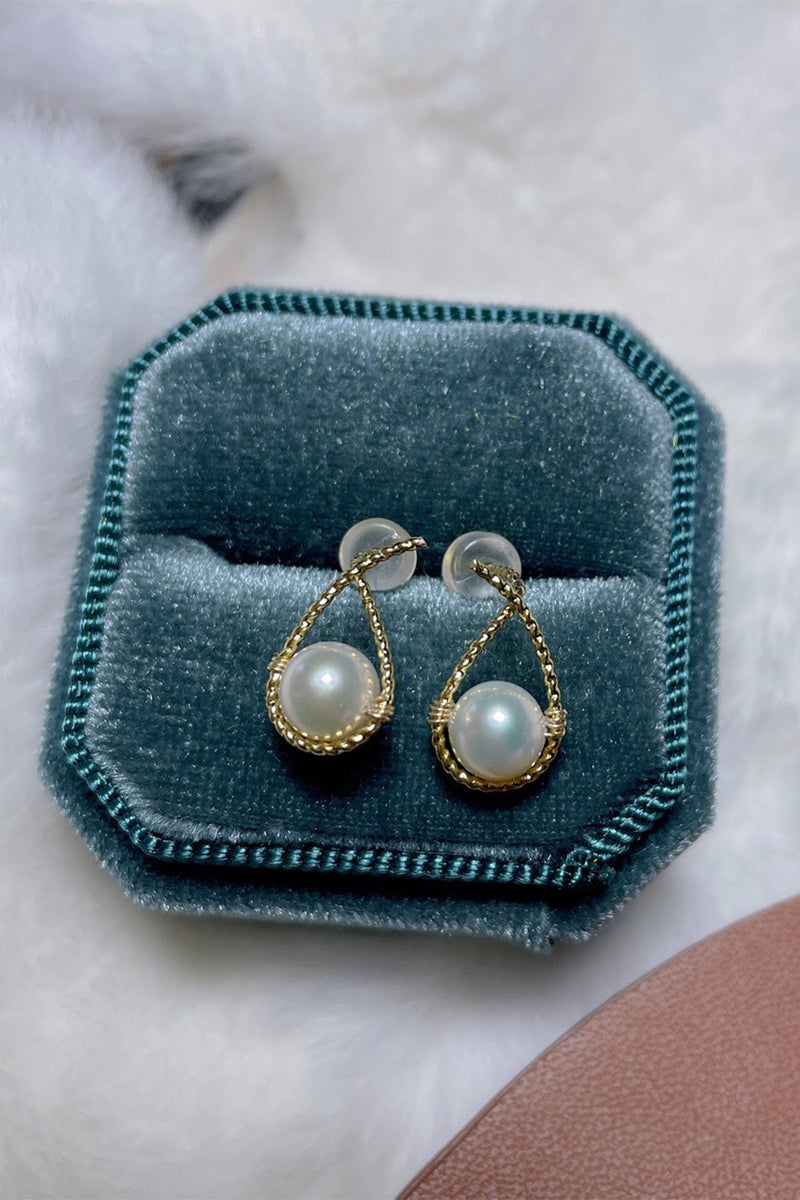 Load image into Gallery viewer, Simple Pearl Stud Earrings
