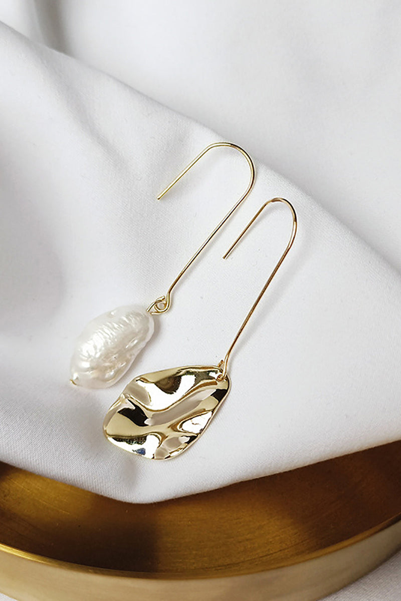Load image into Gallery viewer, Natural Baroque Shaped Pearl Asymmetric Earrings
