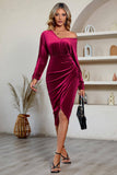 Black Long Sleeves Velvet Holiday Party Dress