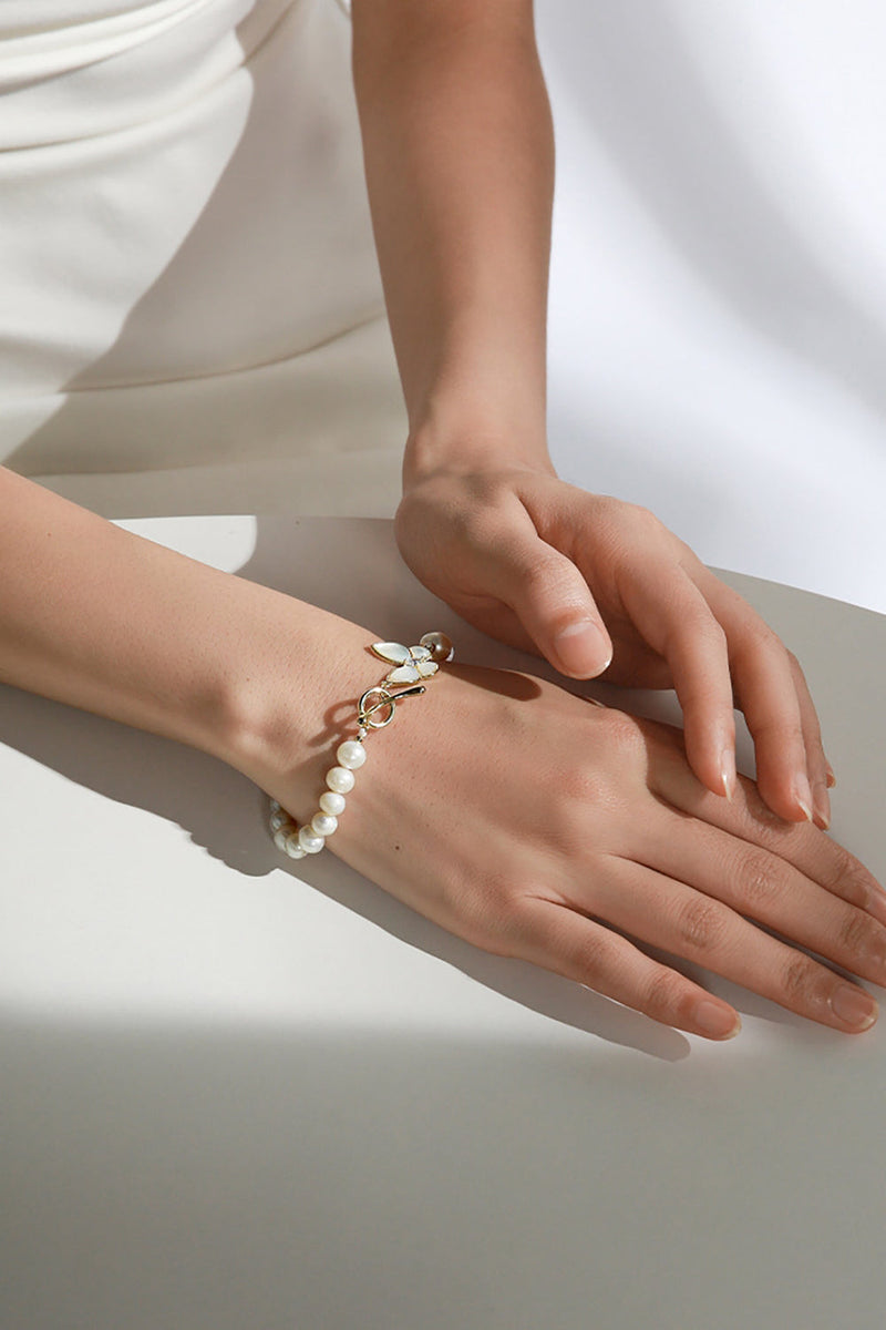 Load image into Gallery viewer, Sparkly White Pearl Stretch Bracelet with Butterfly