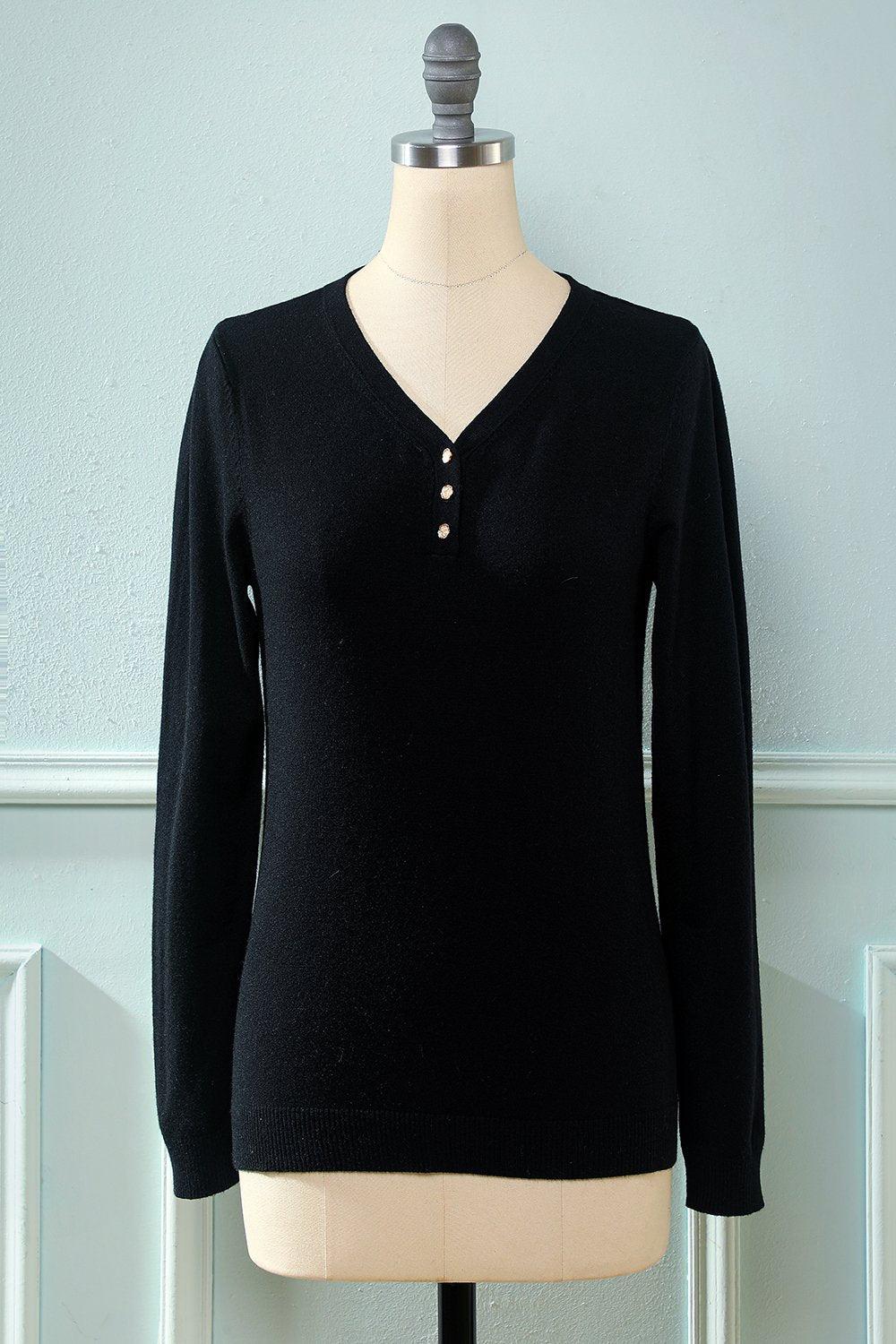 Black Kniitted Pullover Sweater