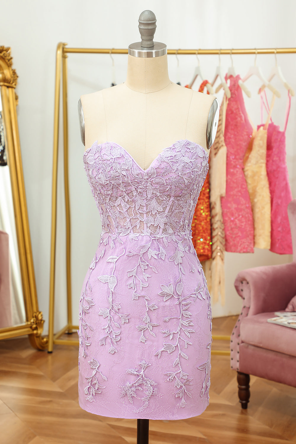 Tight Sweetheart Purple Short Graduation Dress with Appliques