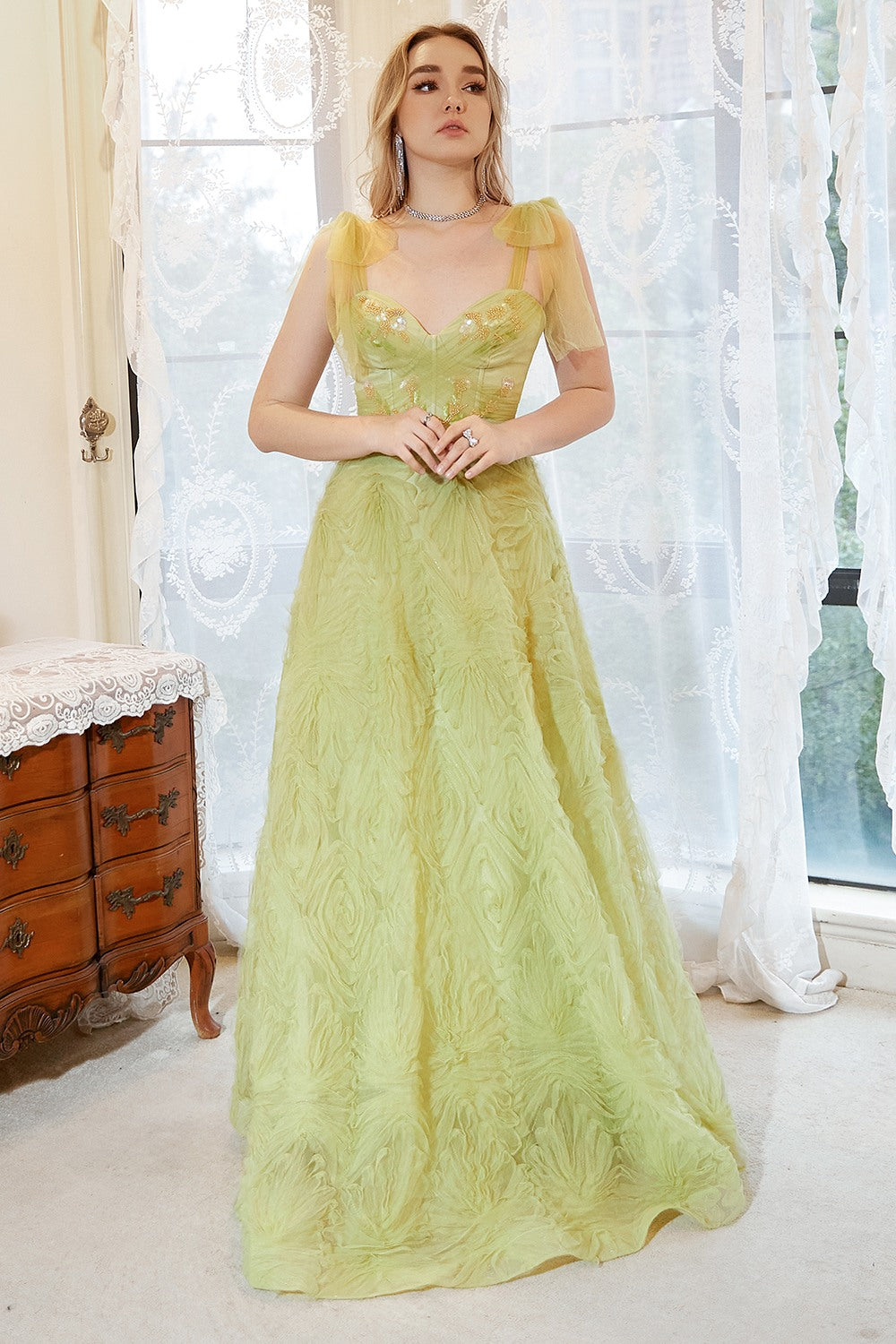 A Line Spaghetti Straps Light Green Tulle Plus Size Prom Dress
